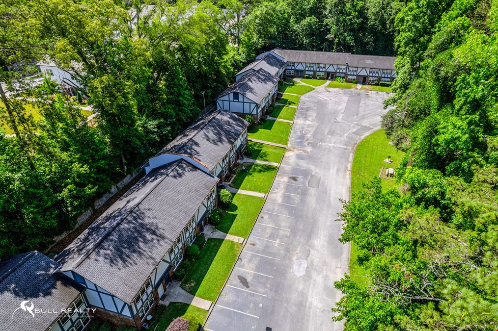 Value-Add Opportunity with Attractive Assumable Debt | 41 Units | 7.4% Cap Rate