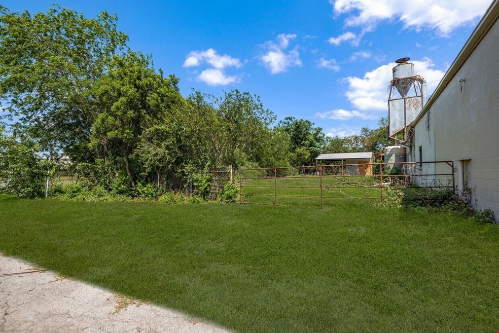992 E Southcross Blvd | San Antonio