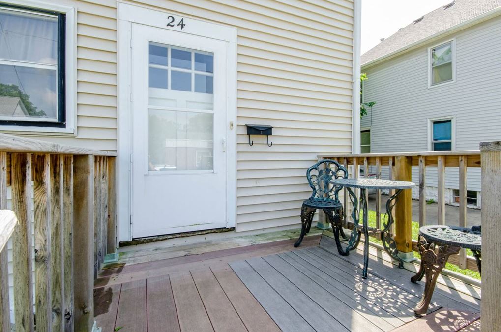 24 10th St NW Rochester MN - Lowertown Duplex