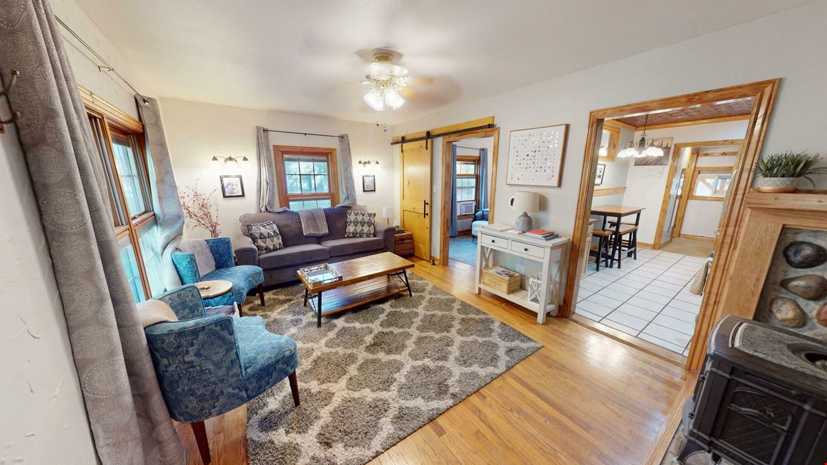 114 N Grand Ave