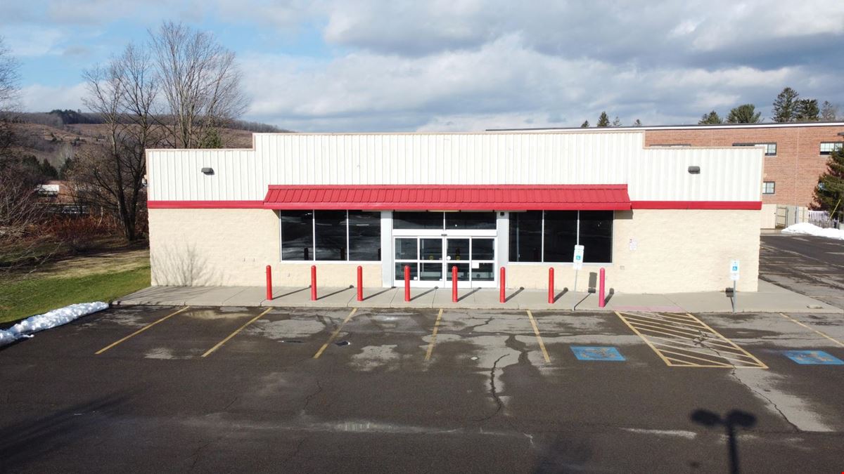 REIT Sale | Former Family Dollar | 2013 Built | 1.51 Acres