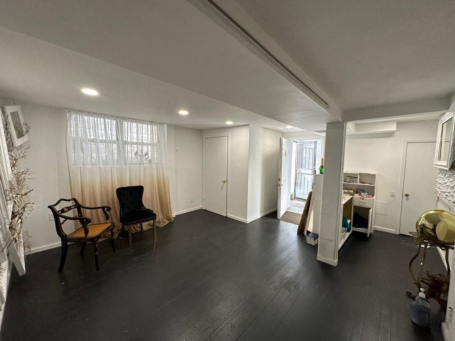 3071 Brighton 13 St