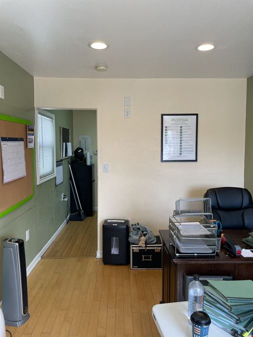 219 W Manchester Blvd