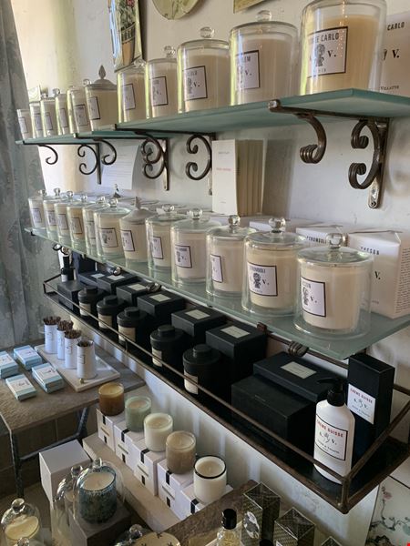 Preview of Commercial space for Sale at Luxury Boutique For Sale Seattle: Jewelry , Fragrances, Luxury Goods, Gifts