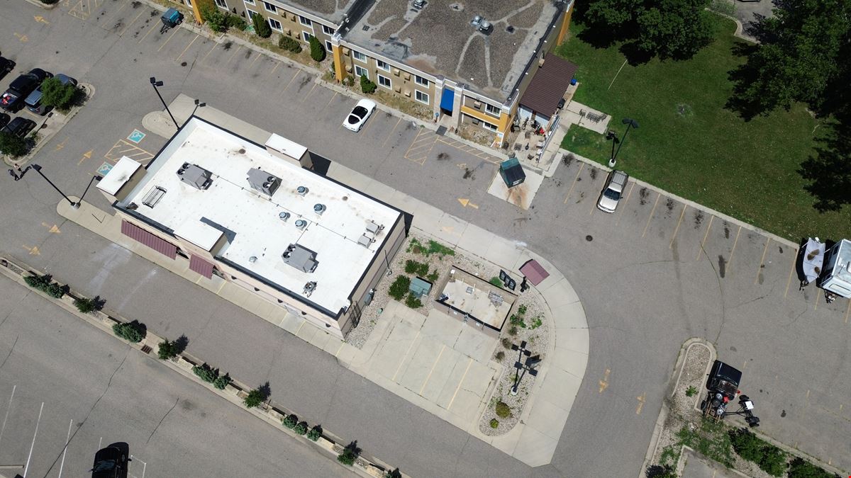 101 W Lind Ct