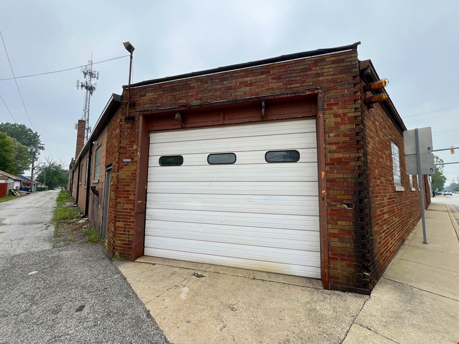 7105 Kennedy Ave