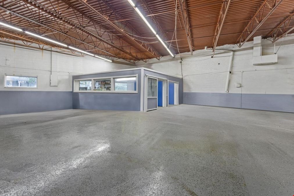 High-Visibility Industrial Space Built for Business