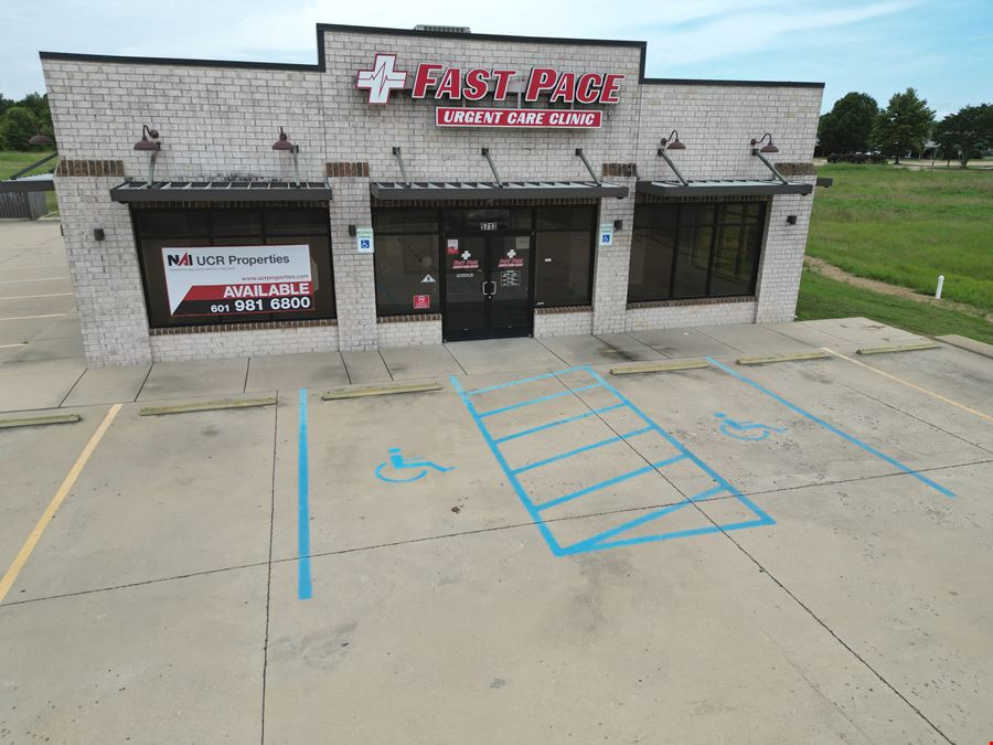 3,600 SF Retail/Medical Building for Sublease | West Point, MS