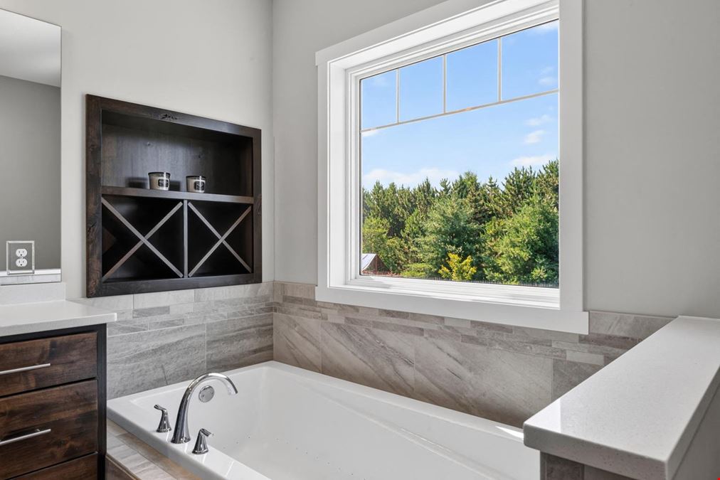 Rochester Premier 35 Acre Estate