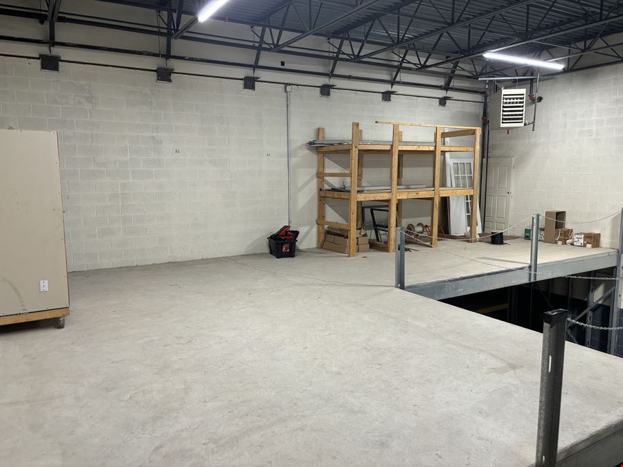 Office/Warehouse & Storage Yard