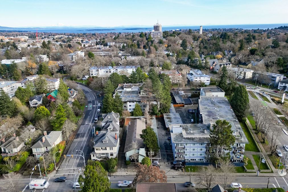 1321 Fernwood Road