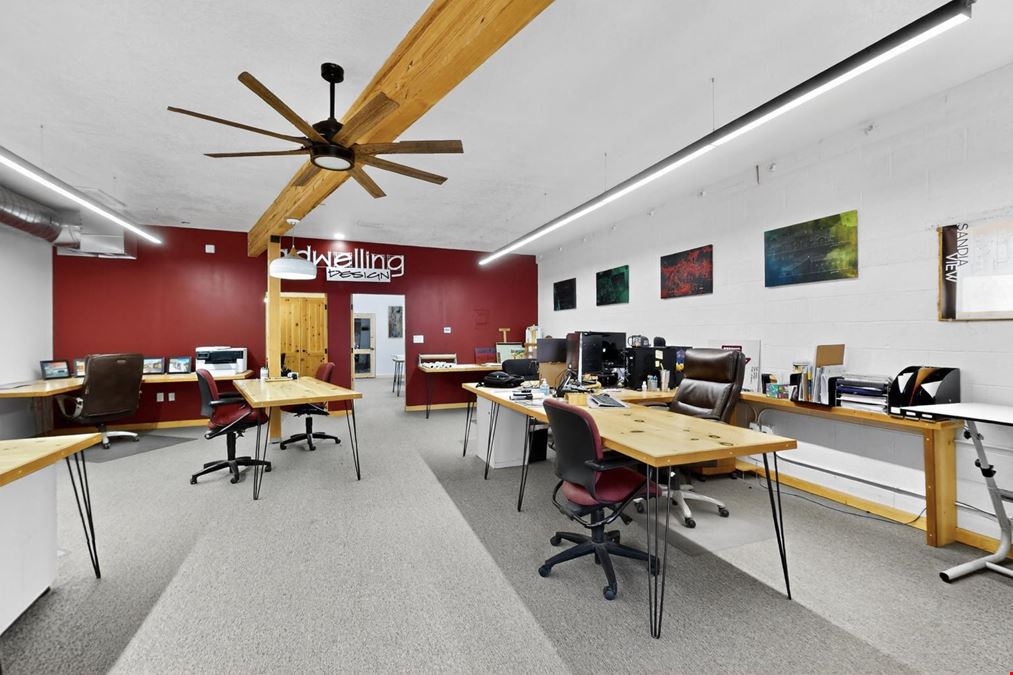 HIGH END RETAIL/OFFICE IN LOS RANCHOS