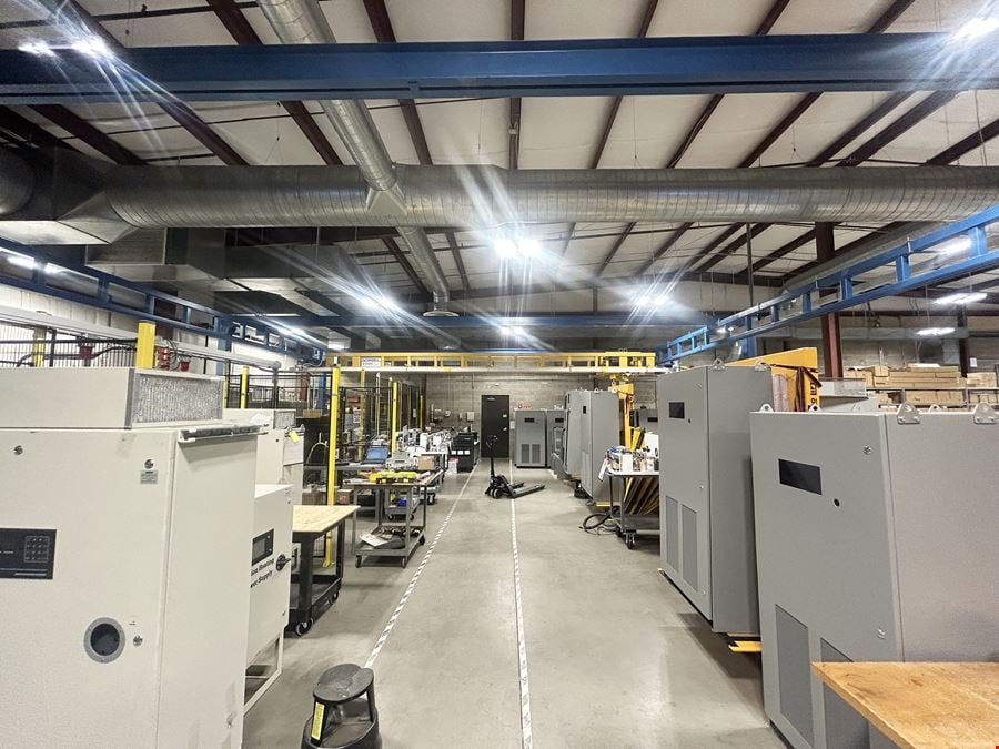 14,807 SF Industrial/Flex Building on 3.12 Acres