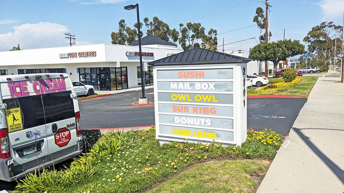 COSTCO ADJACENT RETAIL CENTER