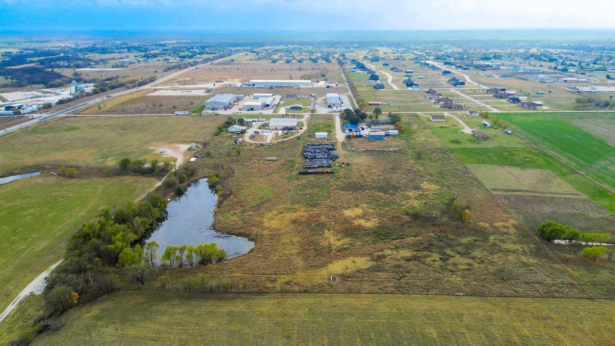 9510 Swafford Rd, Justin, TX