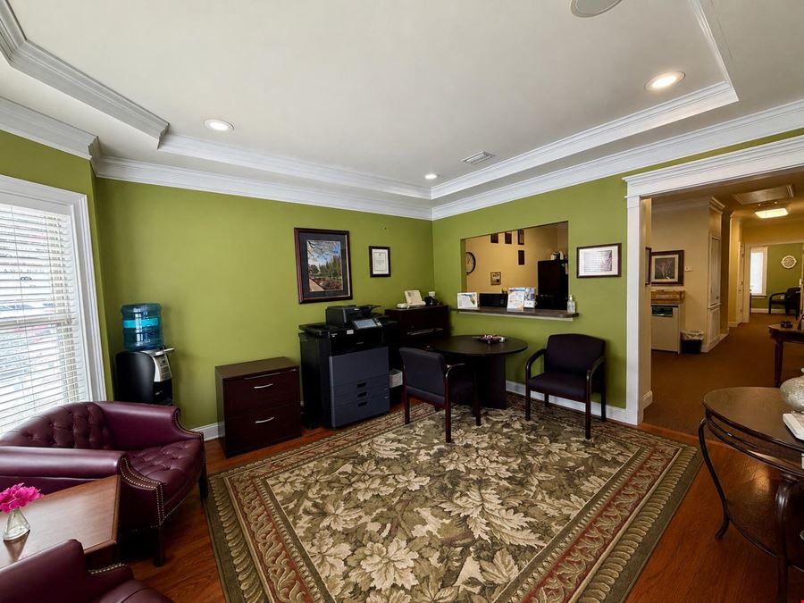 1614 Mahan Center Boulevard Unit 103