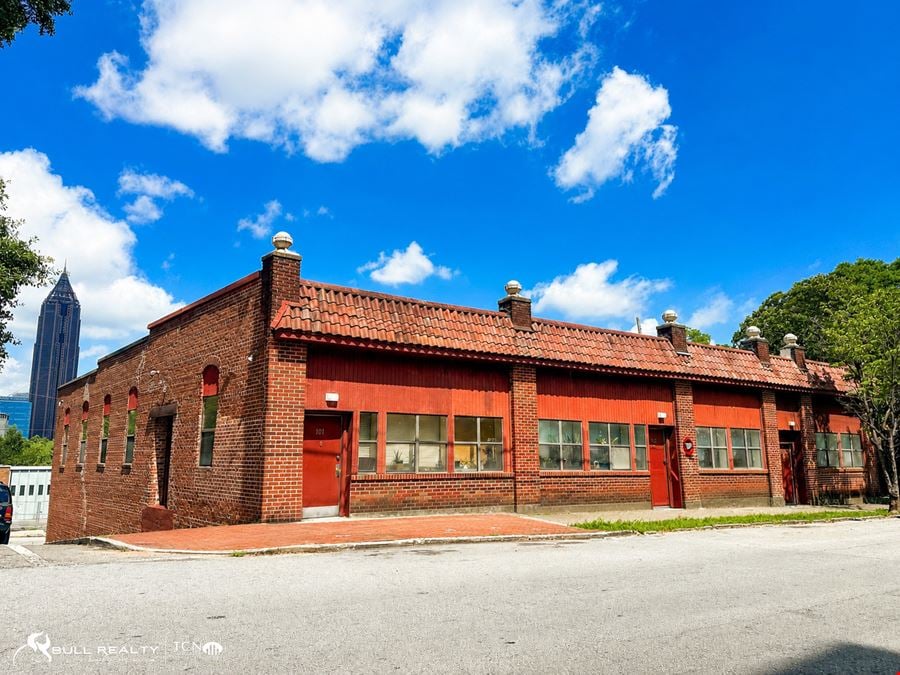 Unique Triplex in O4W Neighborhood (Atlanta)