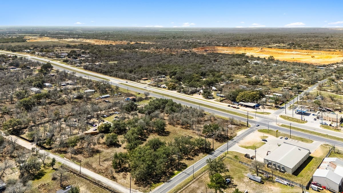 ±1 Acre with US HWY 281 Frontage