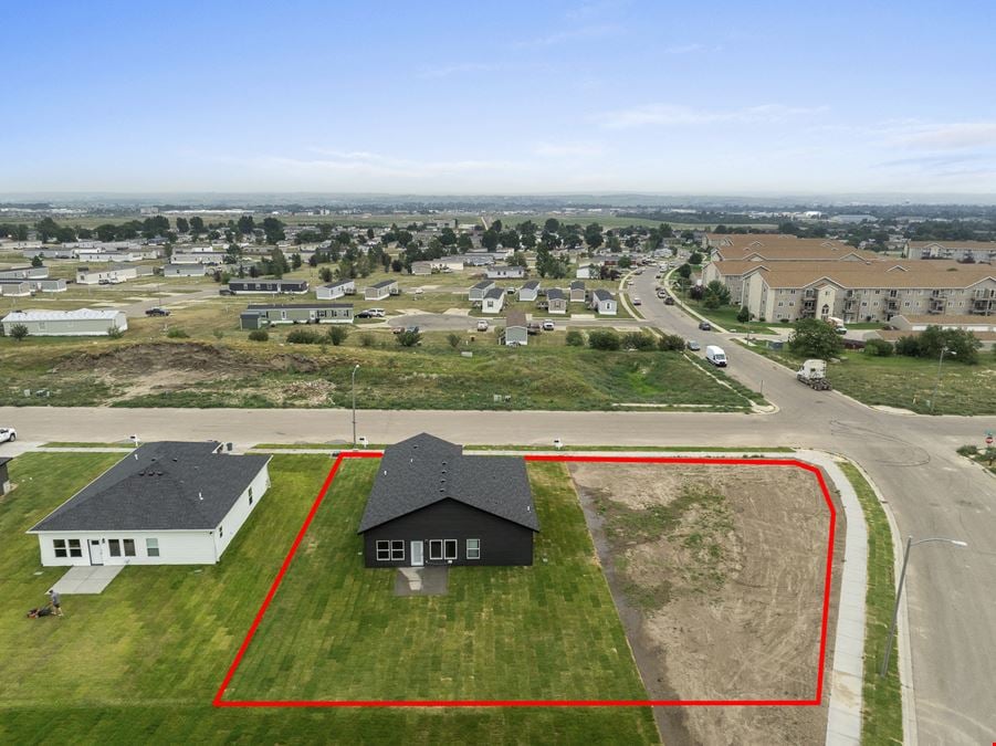 3201 & South Vacant lot 27th Ave W