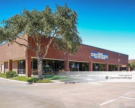 Preview of Industrial space for Rent at 709 N. Glenville Dr.