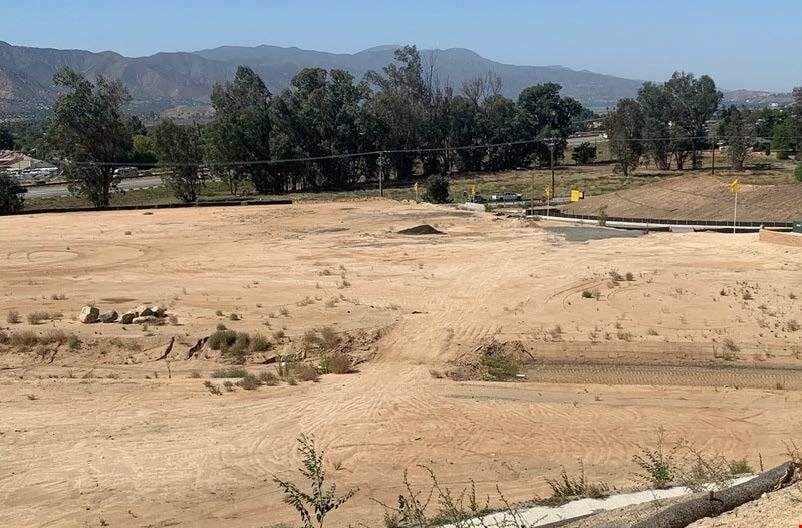 MONTE VISTA DR & SUMMER SAGE WAY