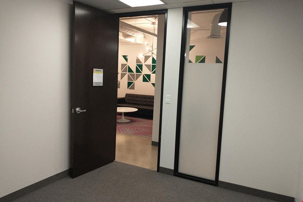 Workstyle Flexible Spaces - 4425 W Airport Freeway