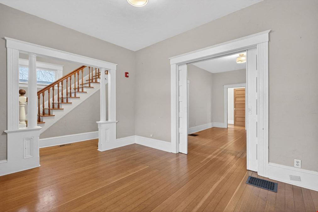 317 NE Sacramento St, Portland, OR 97212