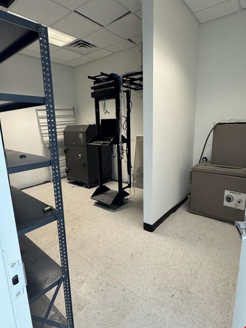 Commercial/Office Retail/Professional Space