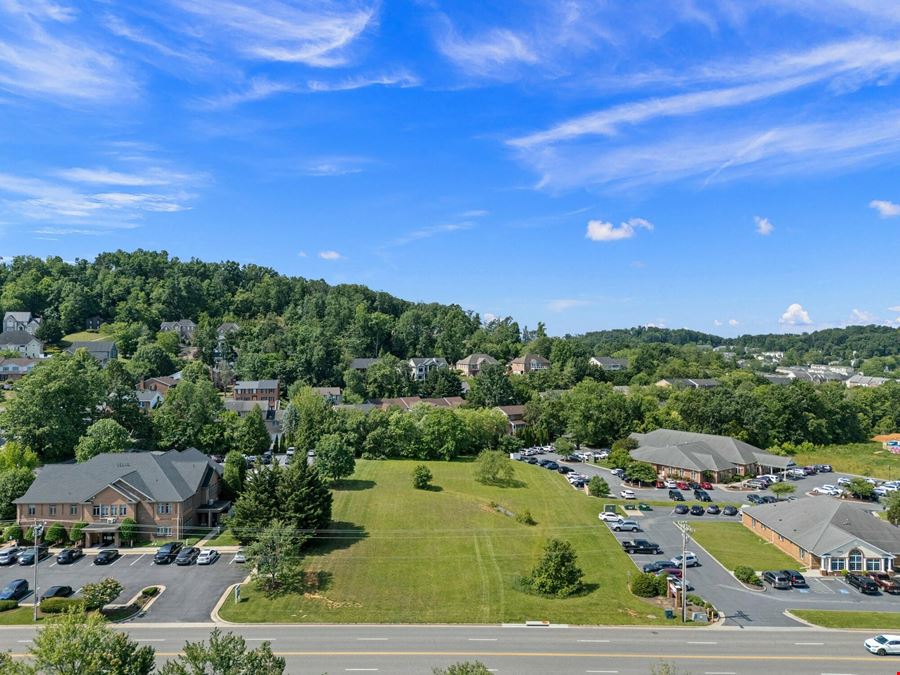 PRIME 1.27 ACRE B2C ZONED COMMERCIAL LOT