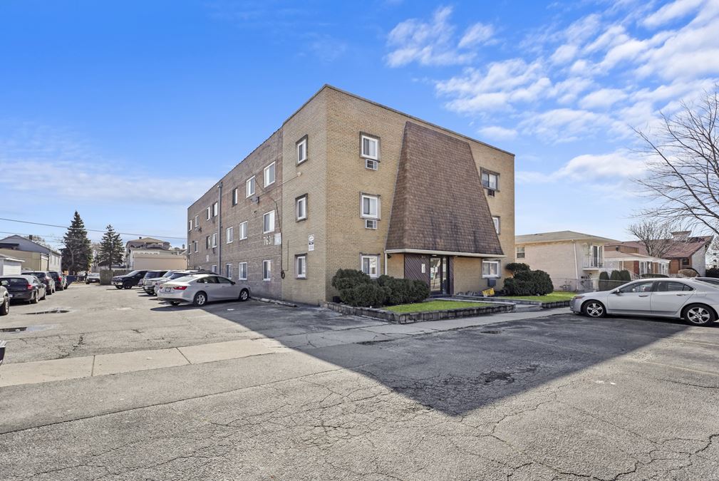 7631 W 63rd Place