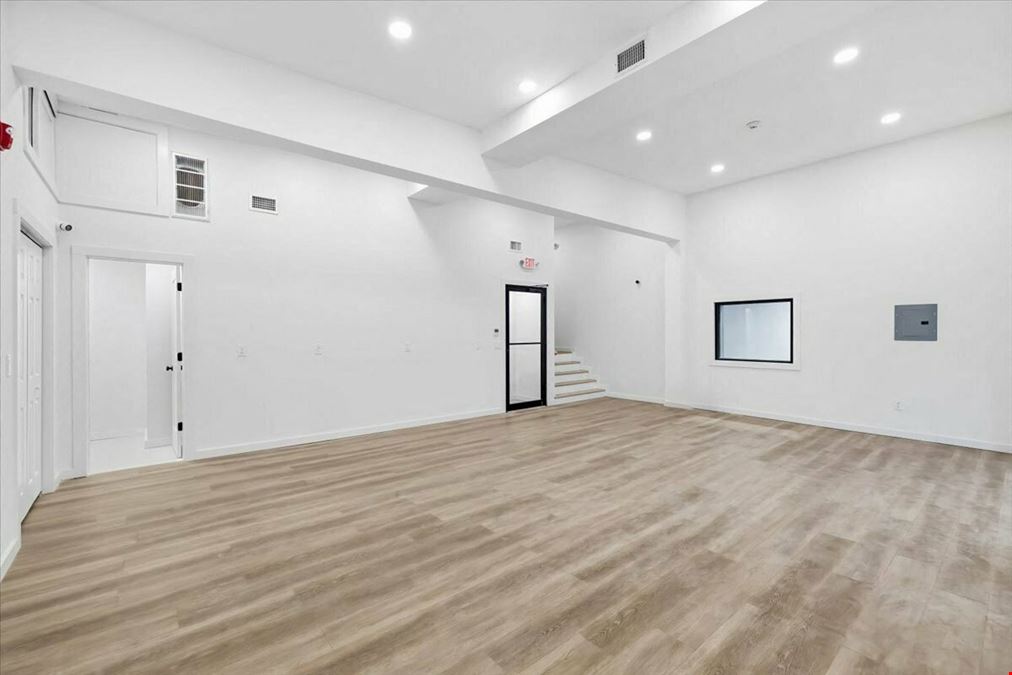Belleville Turnpike Industrial Flex Building with Renovated Office & 25-Ft Ceilings