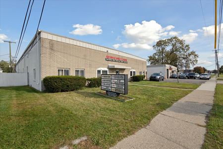 Preview of Industrial space for Rent at 3461-3519 E 10 Mile Rd