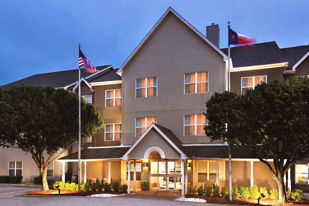 Country Inn & Suites  Lewisville, Texas