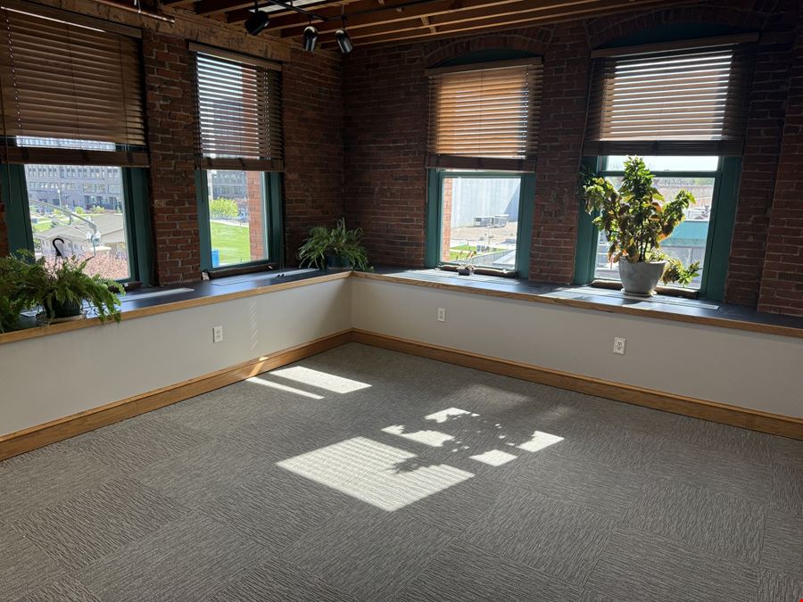 Falls Center, Suite 330 Office Suite