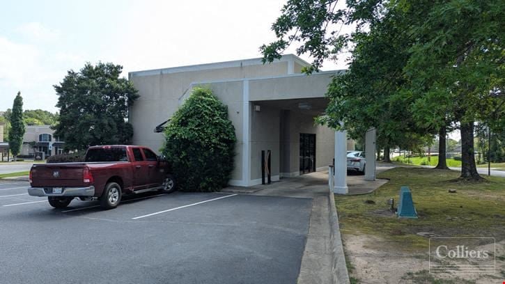 For Sale or Lease: West Little Rock Retail Space