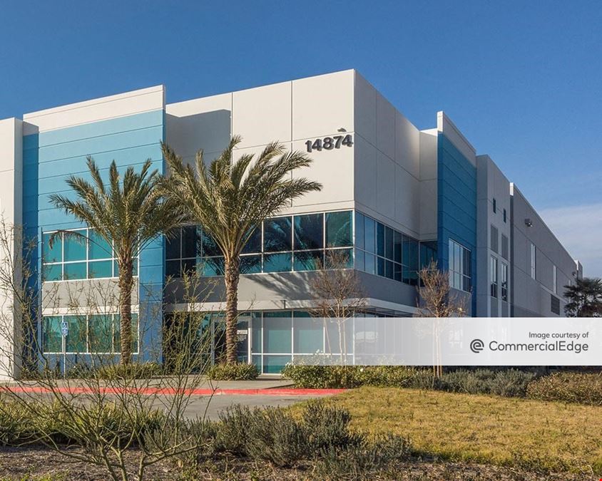 Live Oak Distribution Center