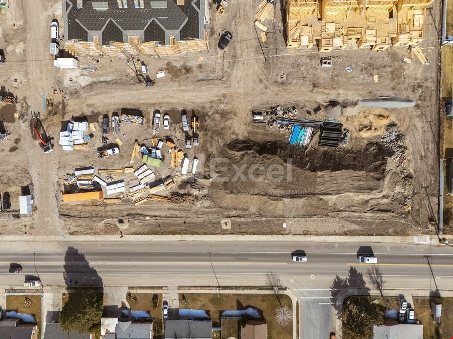 1852 W Center St