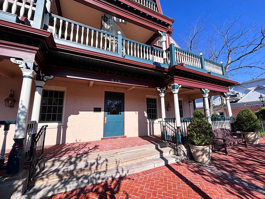 Worthington Inn