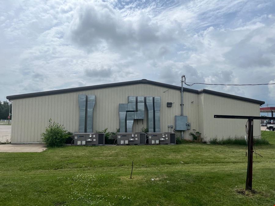 702 US Highway 61 N Sale