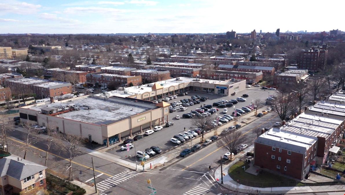 Grocery Anchored Lindenview Shopping Center: 11,200 SF Available (Divisible)
