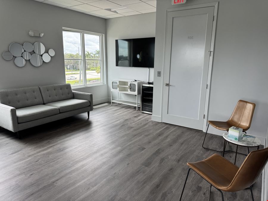 North Naples Office Sublease