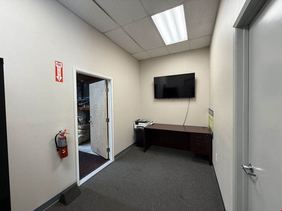 Office/Flex Space Available in Excellent Condition & Move-In Ready