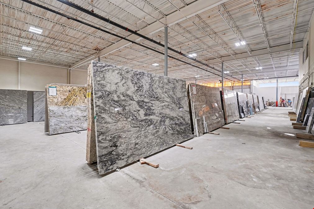 Warehouse/Showroom Purchase Opportunity in Harrisburg PA