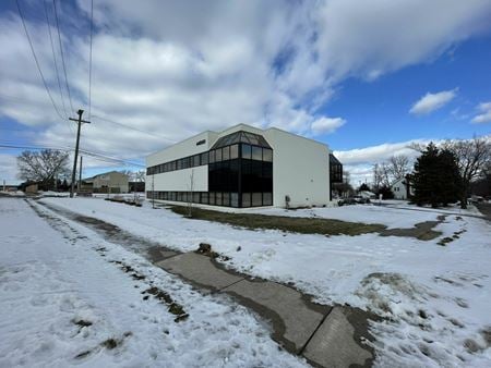 Preview of Office space for Rent at 44060 Woodward Ave