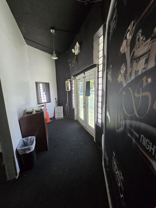 Bar/Retail Opportunity Calle Ocho Lit Havana