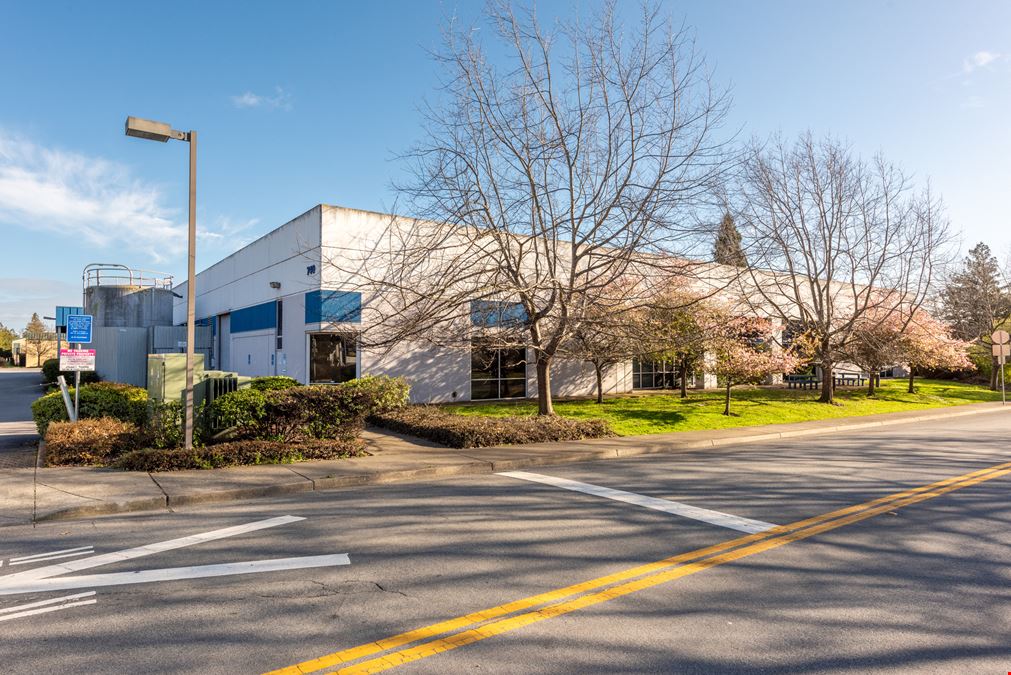 740 Southpoint Blvd