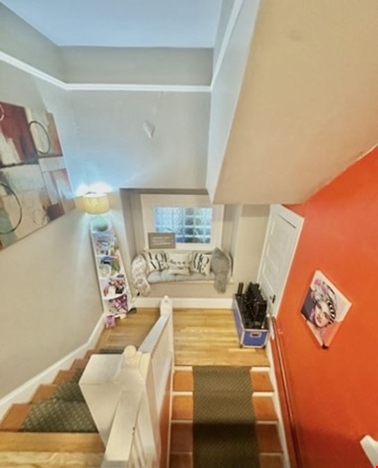 260 Park View Ter