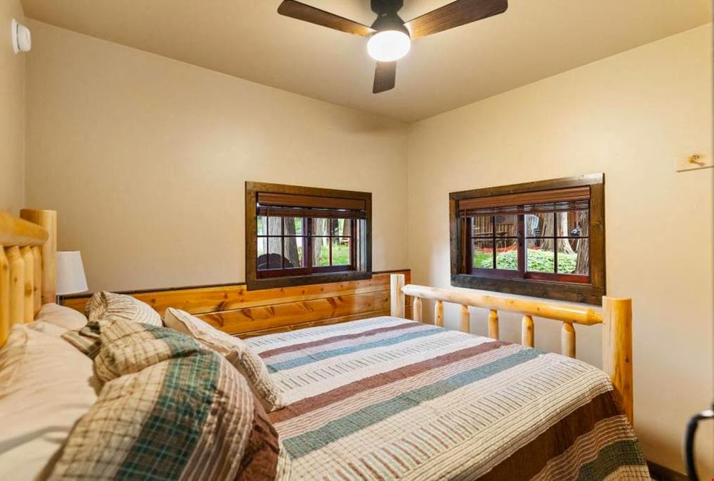 Reed's On The River - Cabin 2