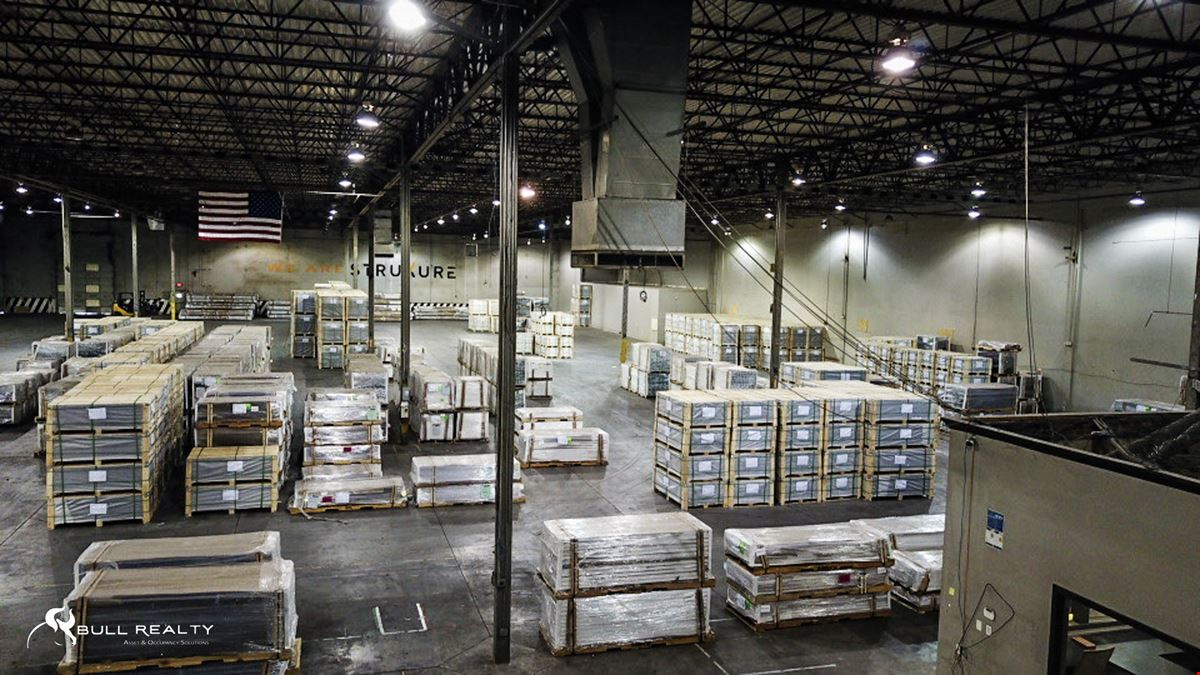 Industrial/Distribution Warehouse | ±60,000 SF