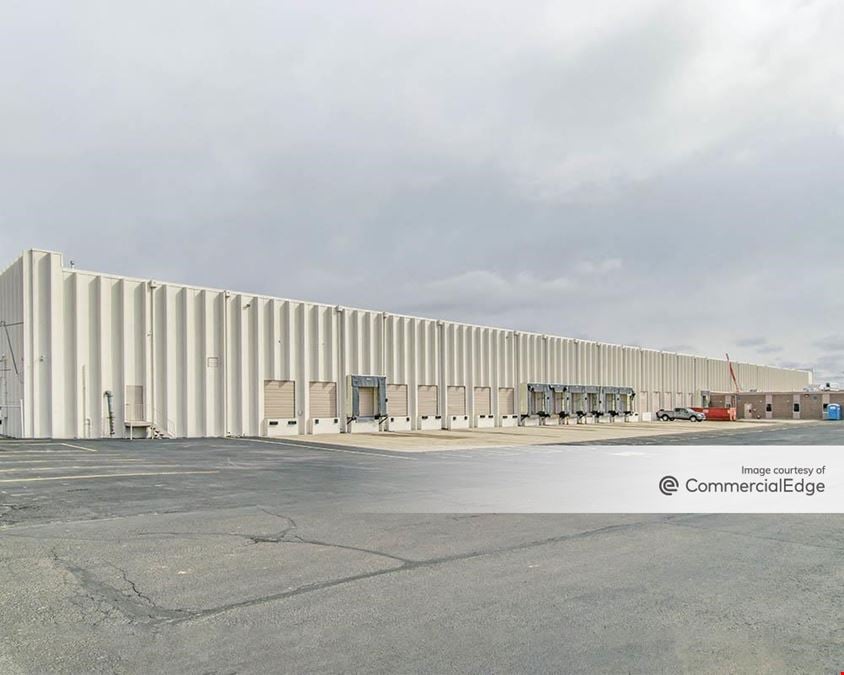 Airport Industrial Center